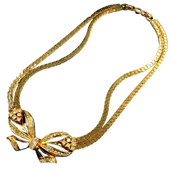 Dior Vintage Gold-Tone Bow Necklace 15 Inch - Picture 1 of 6